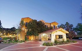 Travelodge By Wyndham Golden-Denver